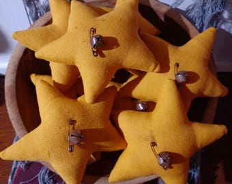 Primitive Mustard Yellow Homespun Stars-Rusty Bells  Set Of 4