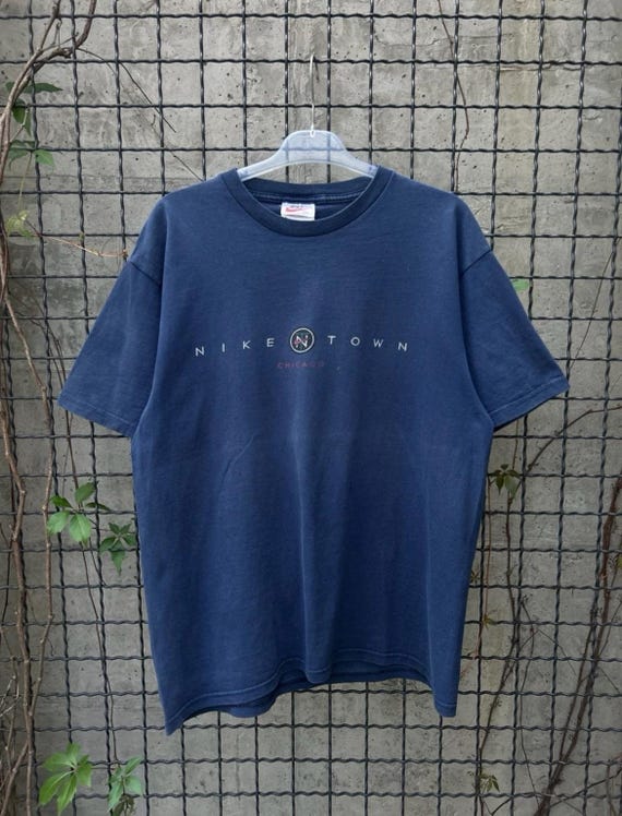 nike town t shirt