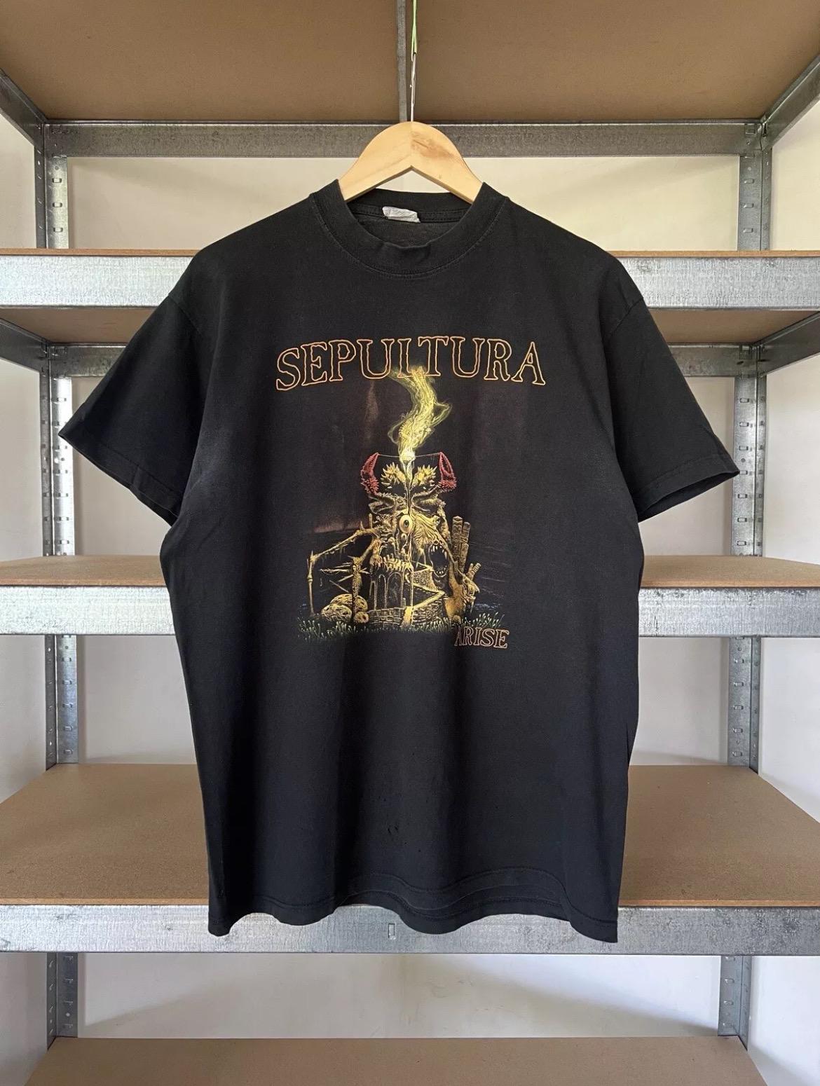Sepultura Arise Shirt - Etsy