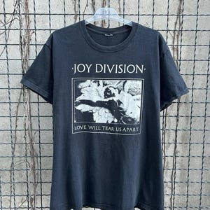 Vintage 2000s Joy Division Rock Band T-shirt