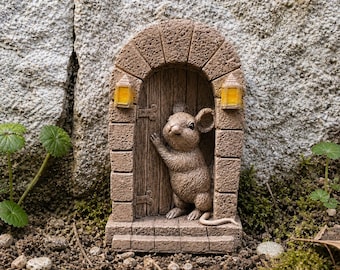 Mini Mouse Door Statue – Resin Garden Decor Outdoor, Mini Garden Door, Tree Trunk Ornament, Cute Animal Decor, Garden Gift