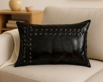 Funda de almohada de cuero negro hecha a mano: Cojín bohemio marroquí