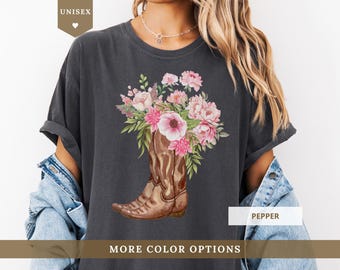 Cowgirl-skjorta Comfort Colors® blommig western cowgirl-tröja Cowboystövlar Cowgirl-hoodie Country-tröja Gåva till henne Wildflower Boho-tröja