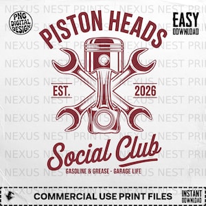 Puede incluir: Un diseño gráfico burdeos y blanco con el texto "Piston Heads Social Club", un pistón y llaves cruzadas. El diseño incluye el texto "EST. 2026" y "Gasoline & Grease - Garage Life".