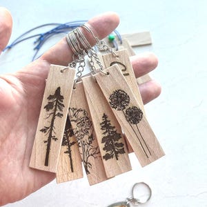 Wooden Engraved Keychain – Oak Keychain with Laser Engraving