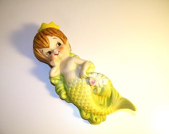 Vintage 1950s 1960s Old Lefton Ceramic Mermaid Wall Plaque Retro 50s 60s Fish Shell Bathroom Bath Antique Pin Up Decor Mermaids Mid Century