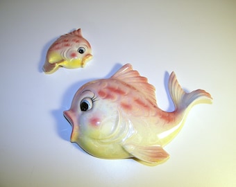 Flaw Vintage Old Ceramic Retro 1950s Norcrest Japan Wall Plaque Pink Fish 50s 60s Mermaid Bathroom Bath Decor Blue Lefton Anthropomorphic