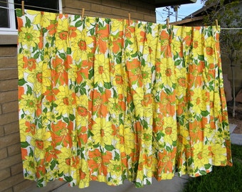 Oscar Leverant 60s 70s Flower Power Floral Daisy Pinch Pleat Curtain Curtains 1960s 1970s Drapes Drapery Material Fabric Sears JC Penny