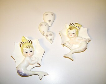 Flaw Vintage ENESCO 1950s 1960s Old Pottery Ceramic Baby Umbrella Parasol Mermaid Wall Plaque Retro 50s 60s Fish Bathroom Bath Antique