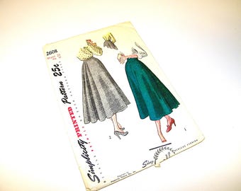 Vintage Simplicity Sewing Pattern Circle Skirt #2608 Waist 24 Retro Fashion 1940s 1950s 1960s 40s 50s 60s Vogue McCalls Butterick Patterns