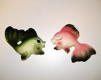 Flaw Vintage Old Ceramic Retro 1950s Norcrest Japan Wall Plaque Pink Fish 50s 60s Mermaid Bathroom Bath Decor Green Lefton Anthropomorphic