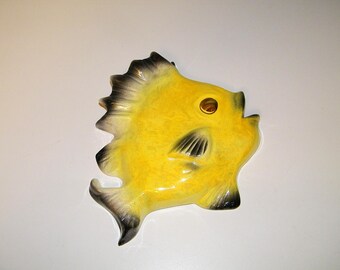Vintage Ceramicraft Retro 1950s 1960s Yellow Gold Fish Wall Plaque Pocket 50s 60s Mermaid Bathroom Bath Decor Antique Norcrest Lefton