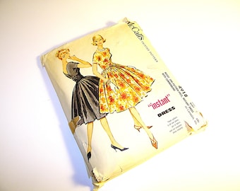Vintage McCalls Sewing Pattern #4918 Party Dress Mid Mod Retro Fashion 1950s 1960s 50s 60s 1960s 70s Vogue Butterick Simplicity Patterns