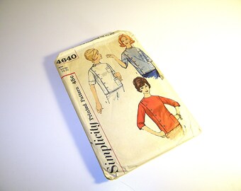 Vintage Simplicity Sewing Pattern #4640 Side Button Shirt Blouse Mod Retro Fashion 1950s 1960s 50s 60s 40s Vogue McCalls Butterick Patterns