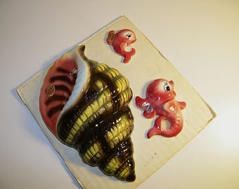 Vintage Enesco Pink Retro Seahorse Fish Shell Wall Plaque Pocket 1950s 1960s 50s 60s Mermaid Bathroom Bath Decor Japan Lefton Norcrest NOS