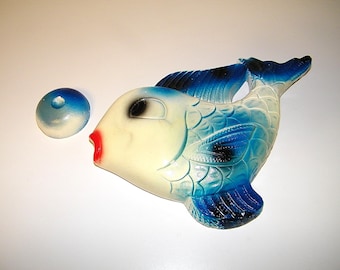 Vintage Aqua Blue Chalkware Fish Retro 1960s 1970s Wall Plaque Goldfish 60s 70s Mermaid Bathroom Bath Decor Chalk Miller Studio Carnival