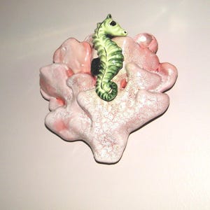 Vintage Pink Coral Riddell Retro Seahorse 1950s 1960s Wall Plaque Pocket 50s 60s Mermaid Bathroom Bath Decor Japan Lefton Norcrest Planter
