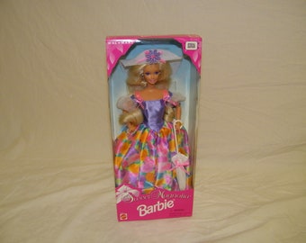 Vintage NRFB Mint NOS Special Edition Sweet Magnolia Barbie Collector Doll Barbies 90s 1990s Collectible Dolls Toys R Us Walmart Exclusive