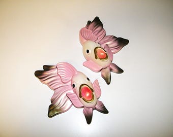 Vintage Miller Studio Pink Chalkware Fish Retro 1960s 1970s Wall Plaque Goldfish 60s 70s Mermaid Plaques Bathroom Bath Decor Norcrest Chalk