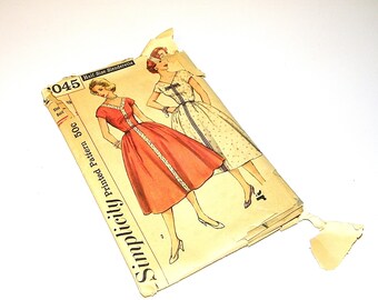 Vintage Simplicity Sewing Pattern #2045 Fancy Day Dress Mod Retro Fashion 1950s 1960s 1940s 50s 60s 40s Vogue McCalls Butterick Patterns