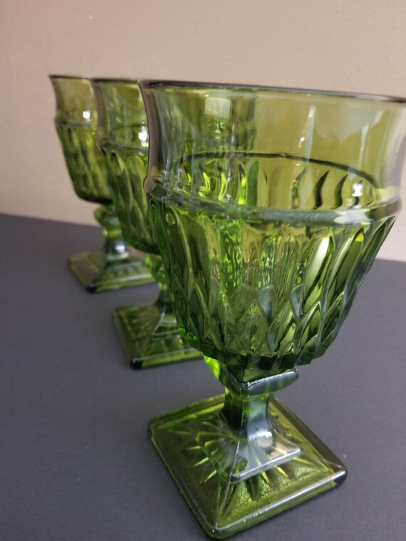 stemmed water goblets