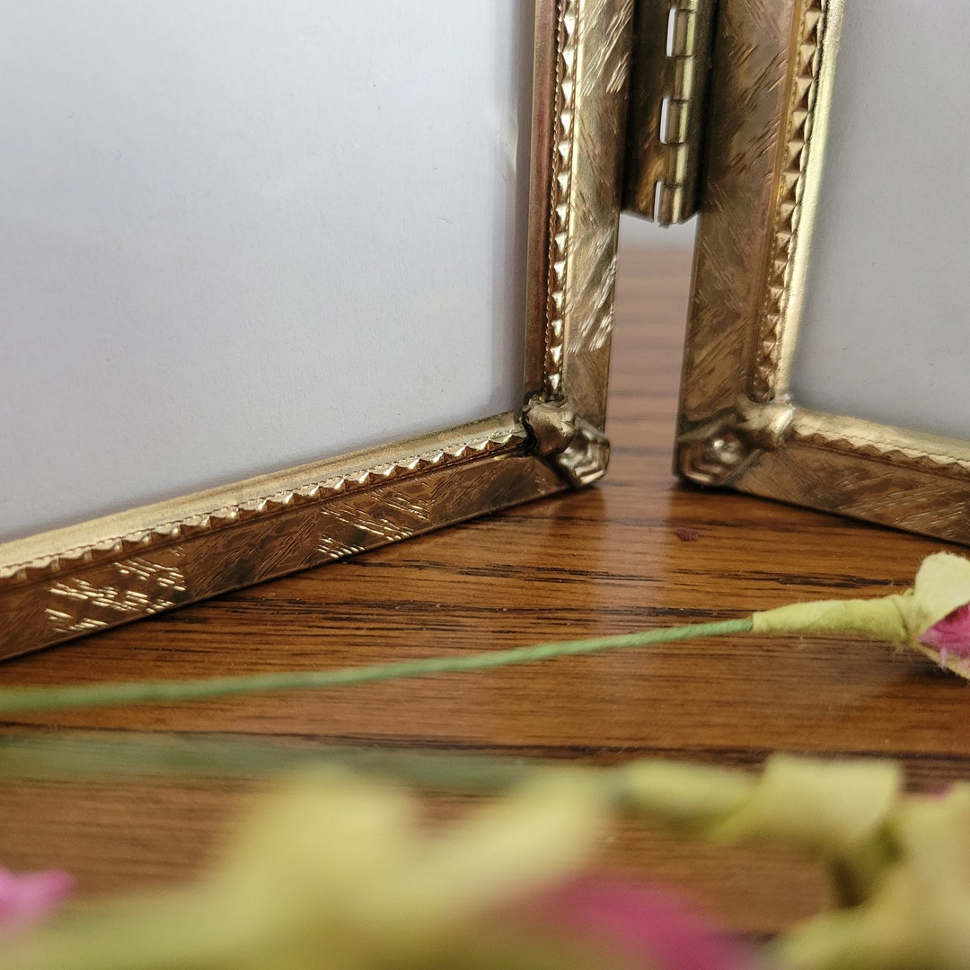 Vintage 8x10 Brass Gold Toned Bi-fold Hinged Frames / Wedding Table ...