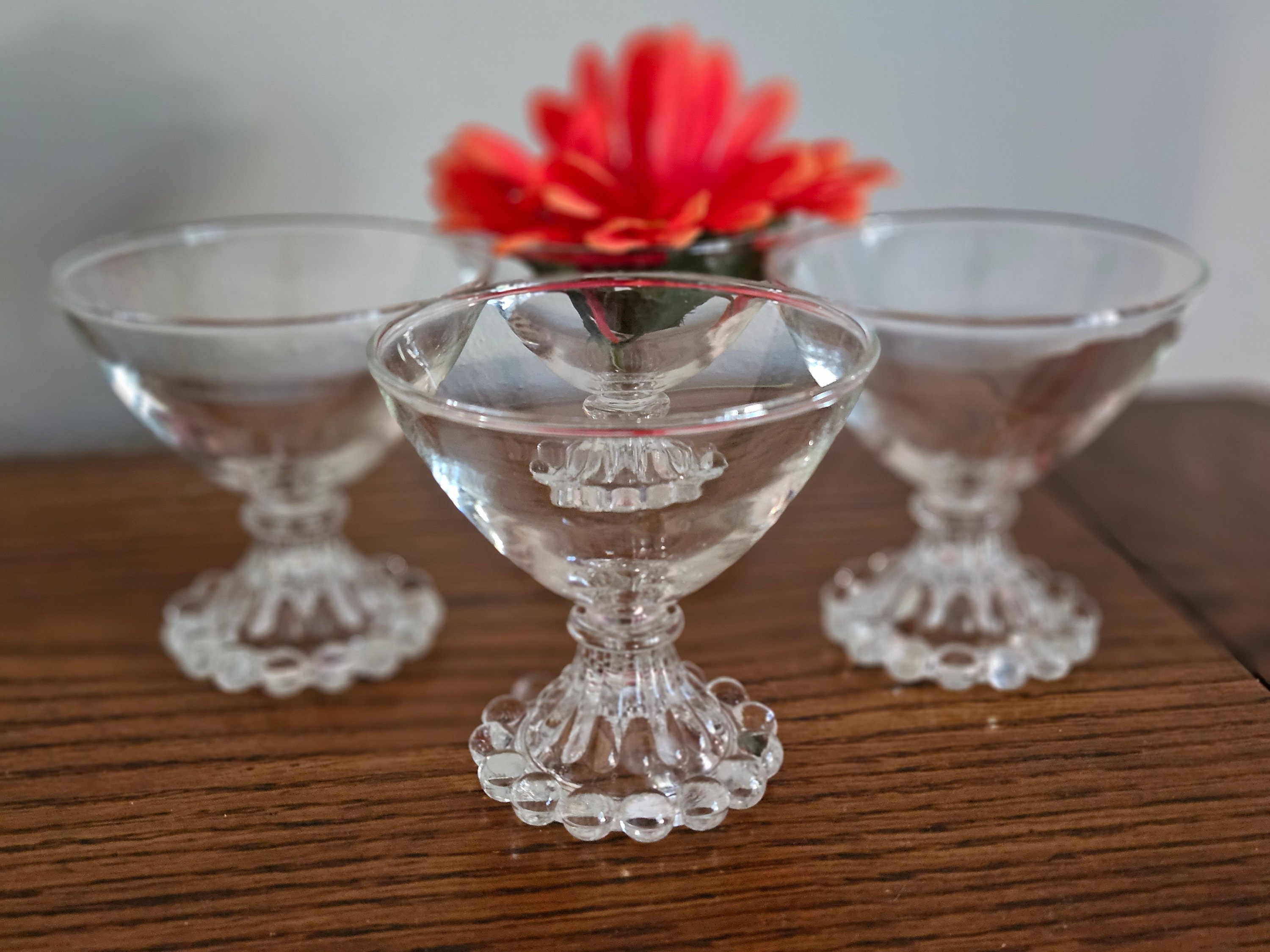 Vintage 1950s Tall Boopie Coupe Glass Vintage 1950s Tall Boopie Coupe Glass