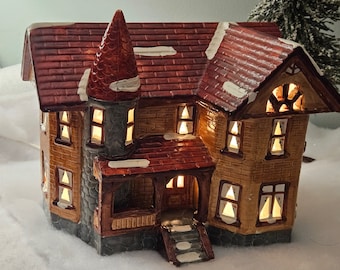 Vintage Dept 56 2101 Maple House for Snow Village / 1985 Snowhouse Series Collectible