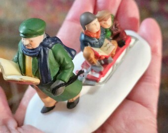 Dept 56 Caroling Thru The City Porcelain Accessories Heritage Village Collection Boxed Set