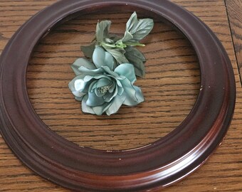 Vintage Dark Wood Plate Frame - Van Hygan & Smythe 1960s - 11 1/8 Inch