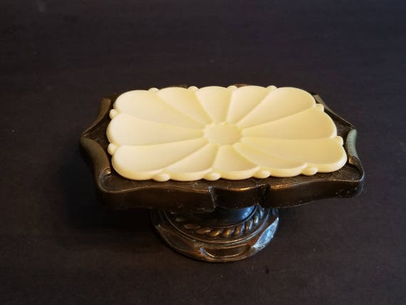 Vintage Amerock Carriage House Pedestal Soap Dish Bronze Retro Bath Decor 1970/'s