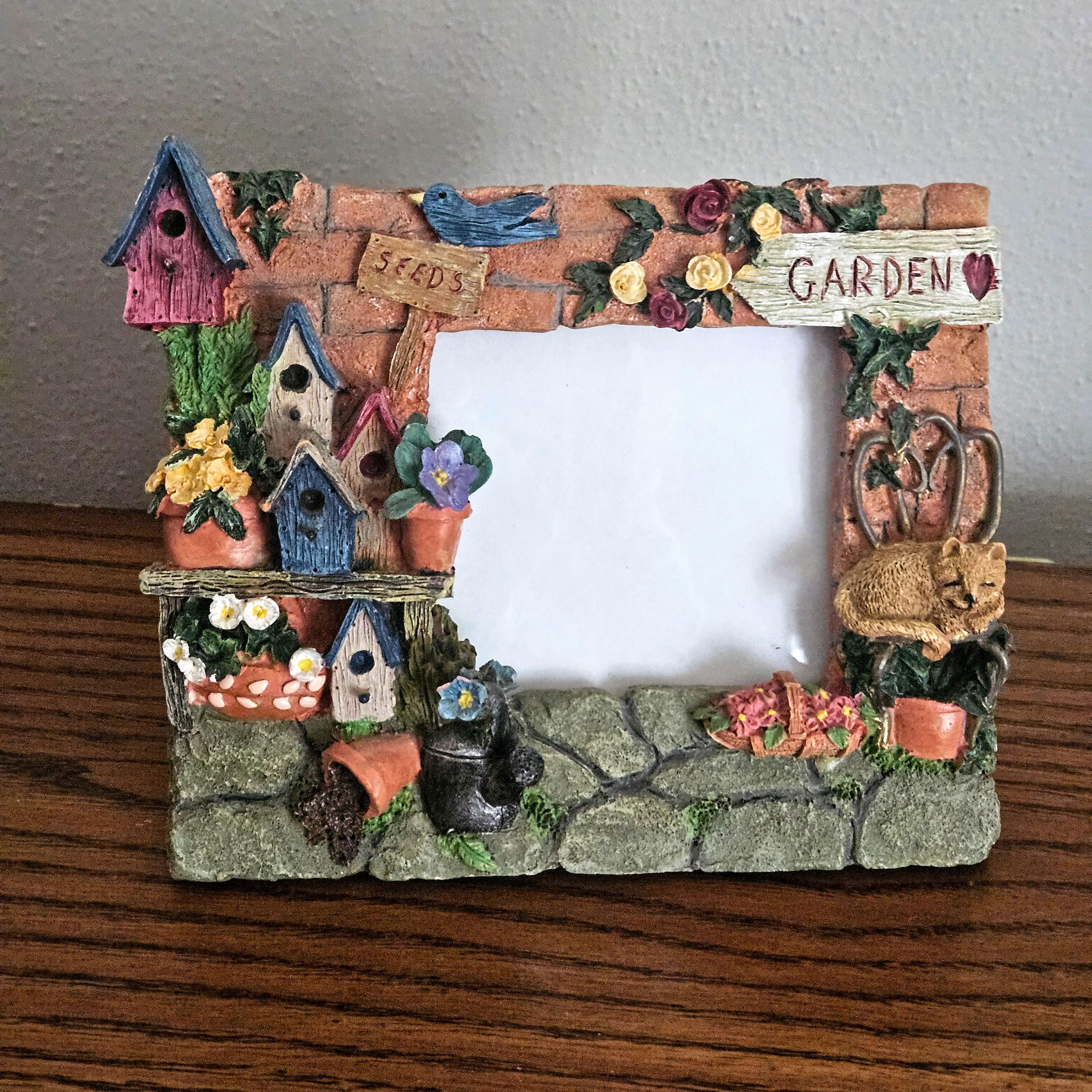 Figi Graphics Frame - Etsy