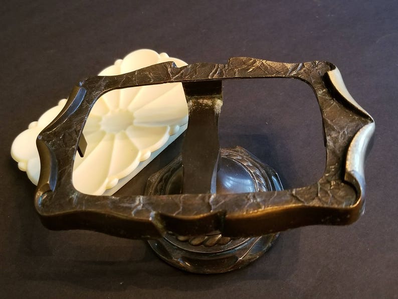Vintage Amerock Carriage House Pedestal Soap Dish Bronze Retro Bath Decor 1970/'s