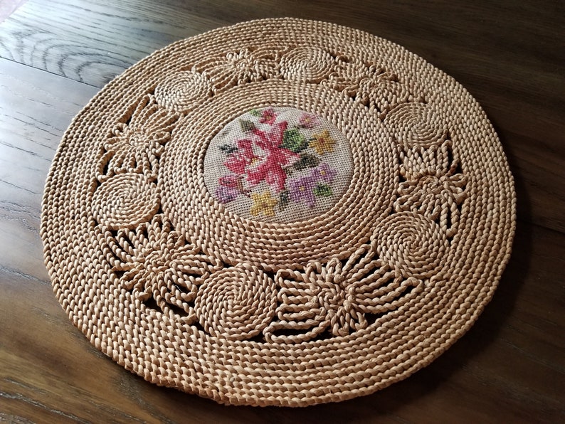 Large Vintage Raffia And Needlepoint Round Table Mat Straw Etsy