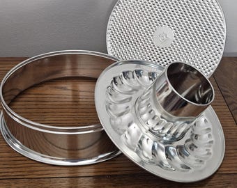 9 Inch Springform Pan Set with 2 Bases: Standard and Bundt Form