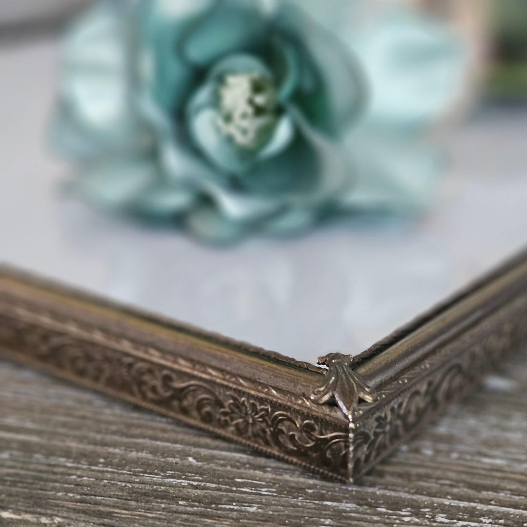 Vintage 8x10 Etched Gold Tone Metal Picture Frame With Ball Feet ...