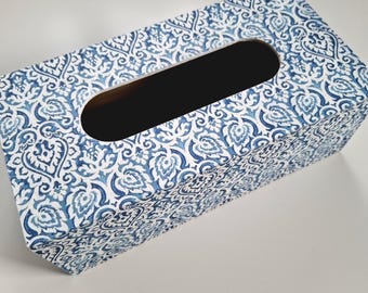 Tissue box