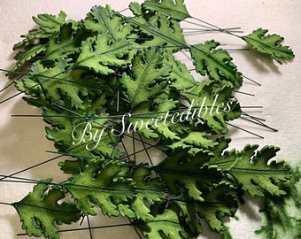 Gumpaste leaves on wires cake decorations