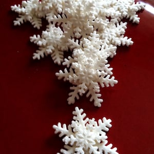 Gumpaste Edible Snowflakes Medium Size Gum Paste