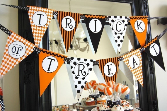 Halloween Trick or Treat Banner - DIY Printable - As Seen in Southern Living Il_570xn