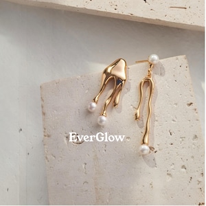 Asymmetric Sculptural Gold Earrings | 18K Gold-Plated Modern Art Studs | Bold Statement Jewelry Gift for Her| Perfect for Parties|Date Night
