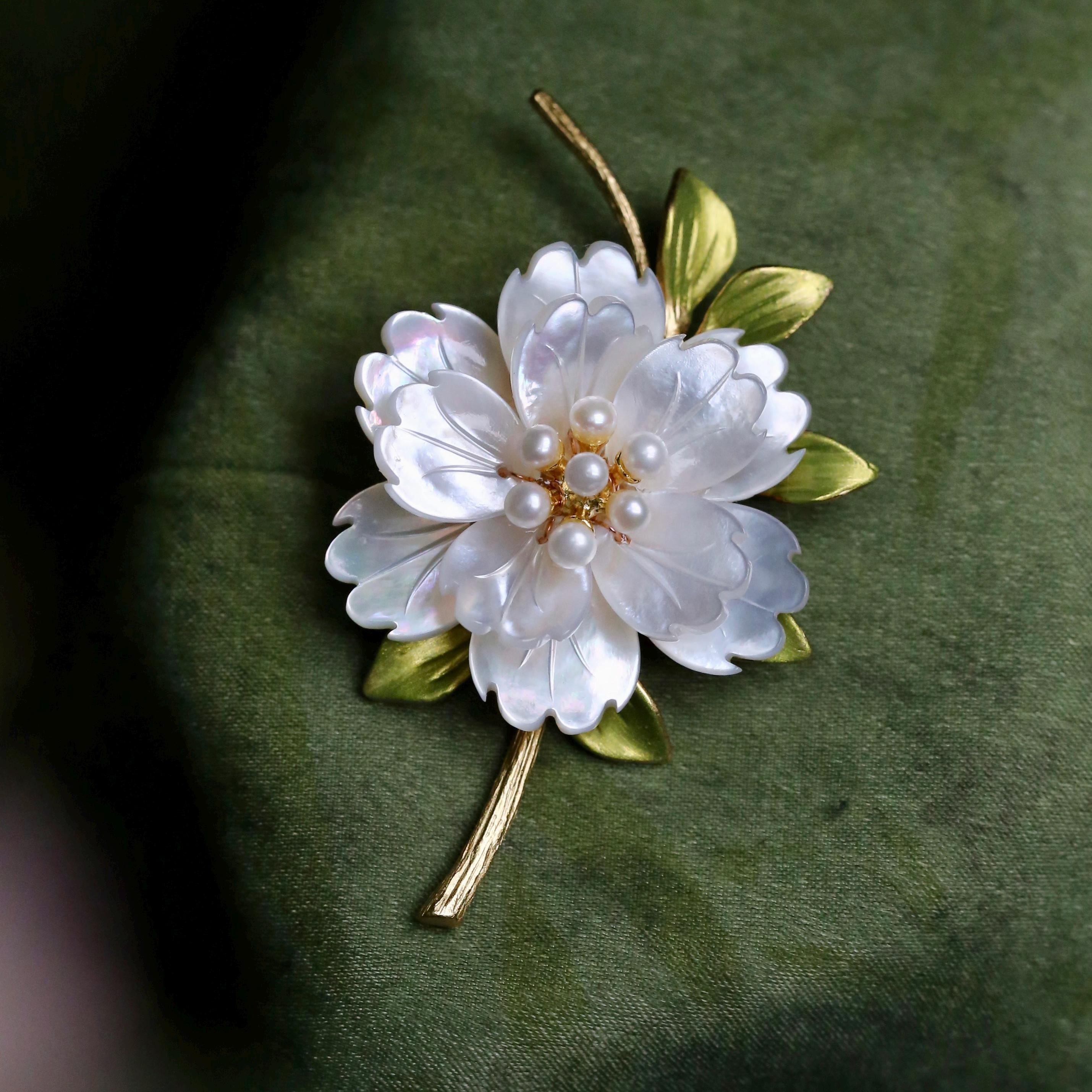 ✨NEW✨ Elegant White Floral Flower Brooch white flower brooch - TikTok Shop main image 4
