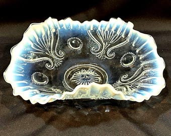 Antique Jefferson Glass EAPG Jewel and Fan Bowl 8 1/4"