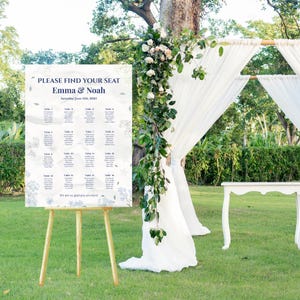 Mapa de assentos botânicos azuis 18x24 – Placa Canva para impressão – Exibição de assentos de casamento editável – Download instantâneo