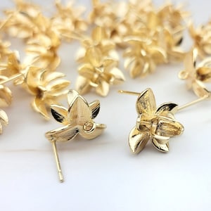 2pcs\50pcs 18K Gold Magnolia Earring Findings - Earring Blanks - Post Earring with Loop - DIY Jewelry Supplies