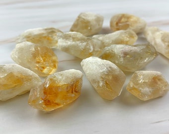 4 perle di citrino grezzo: quarzo naturale (15-38 mm)