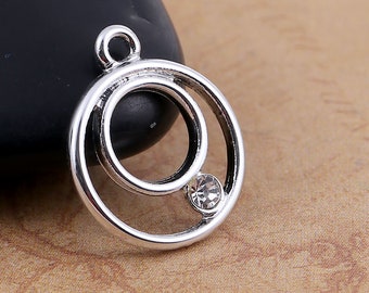 20pcs Silver Circle Charm with a Clear Rhinestone 18mm( 6/8") x 15mm( 5/8") Clear Crystal Circle Pendant Ring Silver Pendant