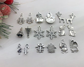 4, 20 or 50 Pieces: Silver Christmas Winter Snowflake Charms – Guerrilla  Charm