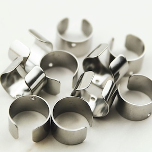 24 pièces brutes de manchette d'oreille en argent - Apprêts pour crochets de boucle d'oreille en acier inoxydable - Protège-oreilles 10 mm - Accessoires bijoux DIY
