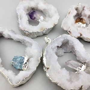1pcs Raw White Druzy Gemstone Pendant - Natural Gemstone Geode Agate Slice - Amethyst Citrine Kyanite Pendant - DIY Calcite Crystal Jewelry
